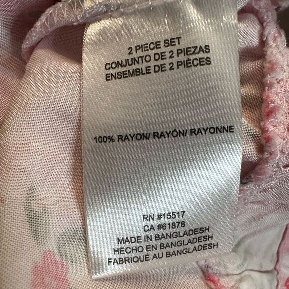 NWT Vince Camuto 3 Piece Girl’s Set (4) - Picture 5 of 5